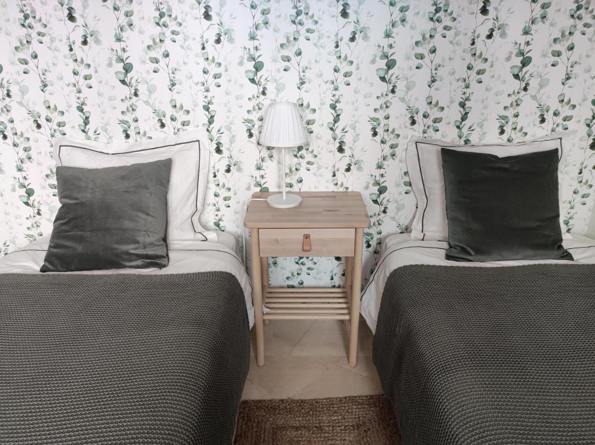 Costalita On The Beach - 3 Bedroom Cosy Apartment Estepona Eksteriør bilde